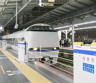 在来線 昇降式ホーム柵