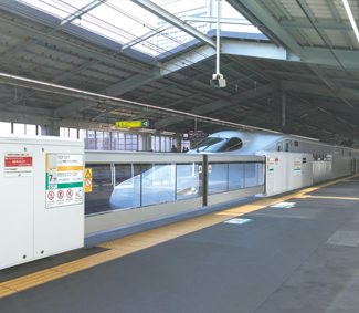 新幹線 可動式ホーム柵